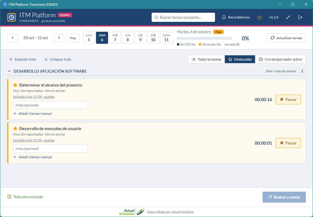 Pantalla principal de ITM Platform Timesheet con dos cronómetros en marcha sobre tareas de un proyecto